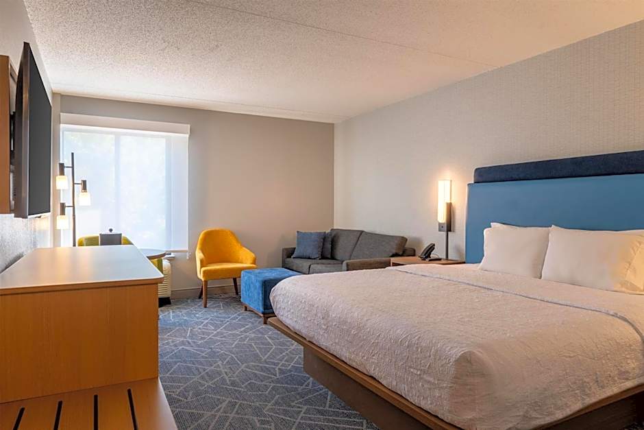 Hampton Inn By Hilton Portsmouth Central