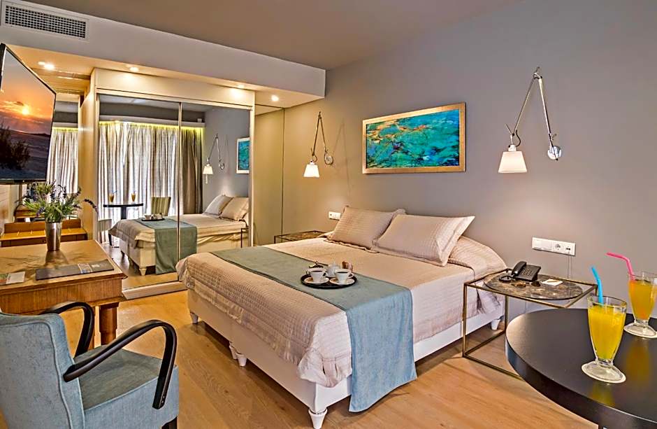 Swell Boutique Hotel