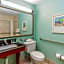 Beachside Hotel and Suites