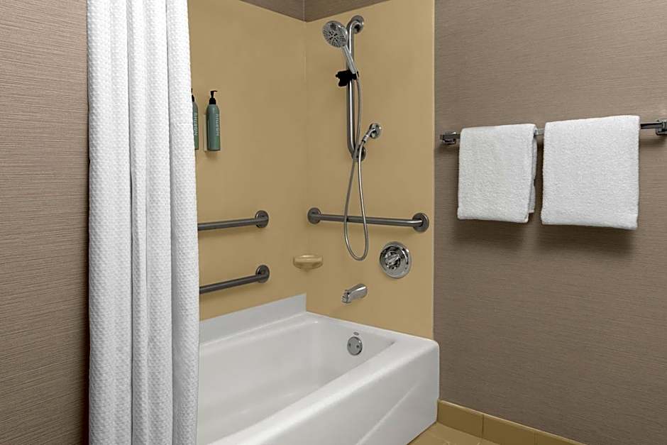 Courtyard by Marriott San Diego Central