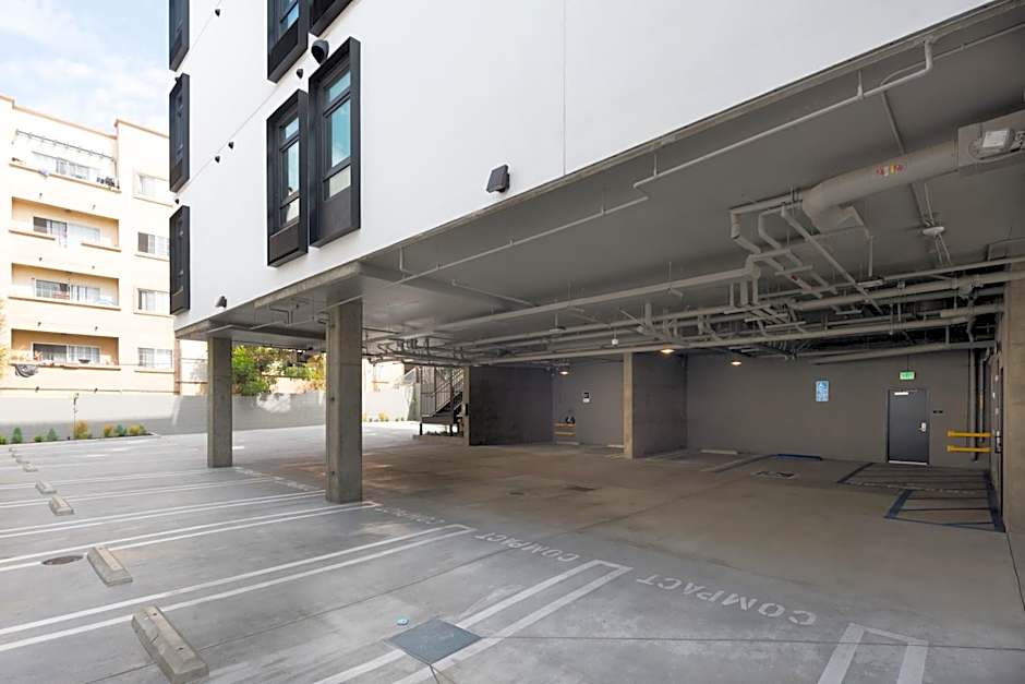 The Metric - Los Angeles Downtown