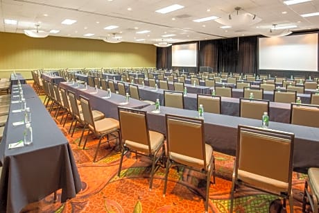 Holiday Inn Portland-Airport I-205, an IHG Hotel