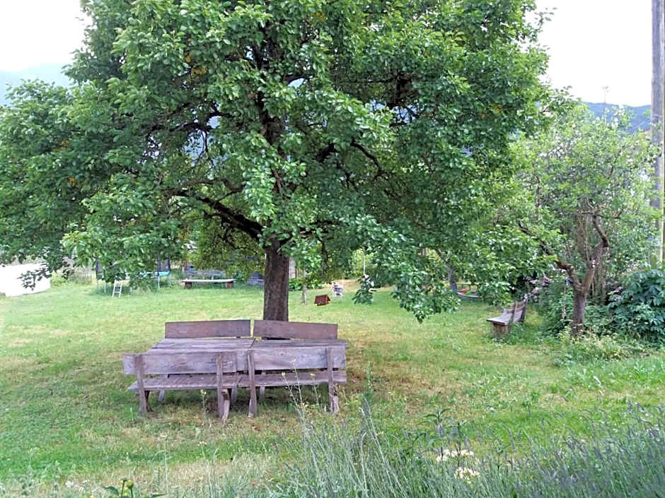 Köstlhof, Familie Hassler