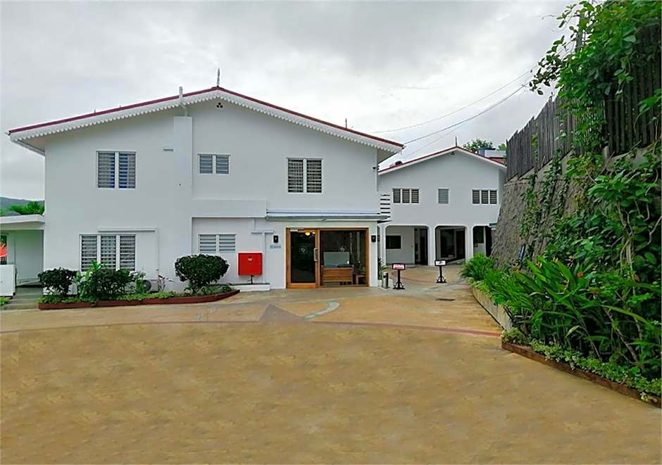 Le Relax Hotel and Restaurant