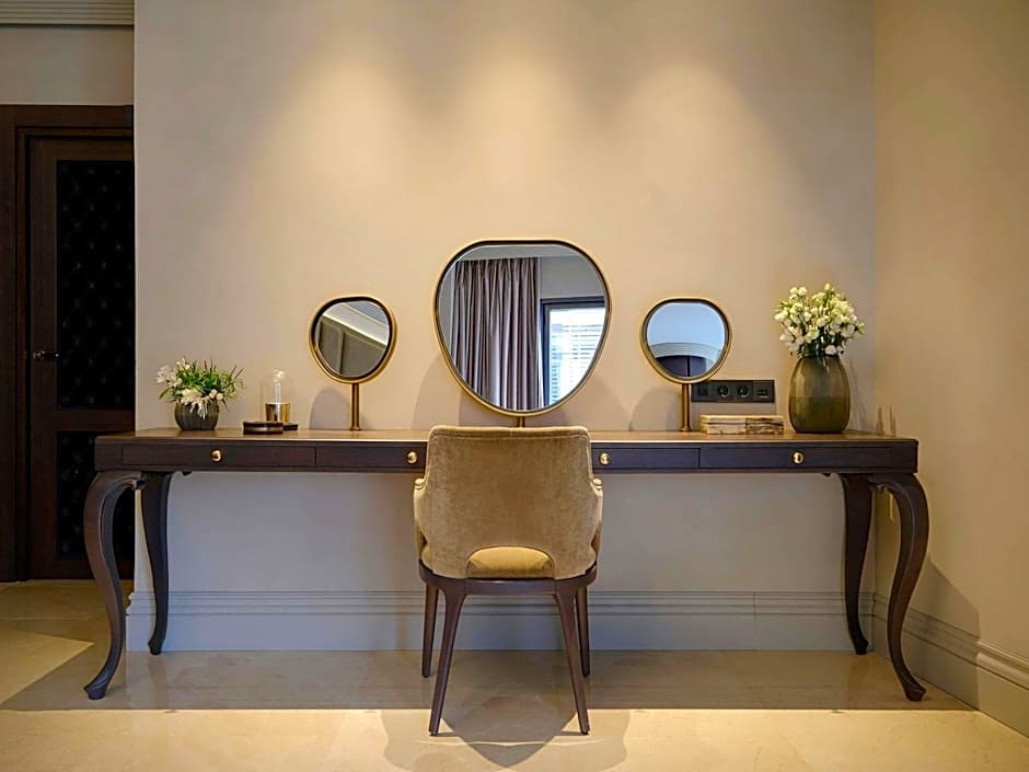 Sofitel Barcelona Skipper