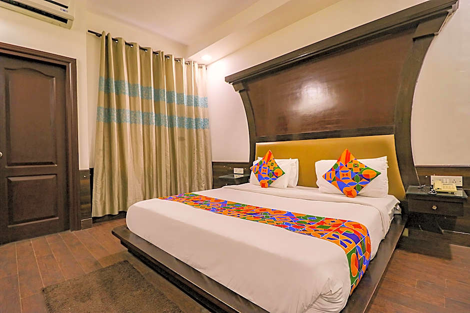 Palm Court by Fabhotel – Gurgaon, NY