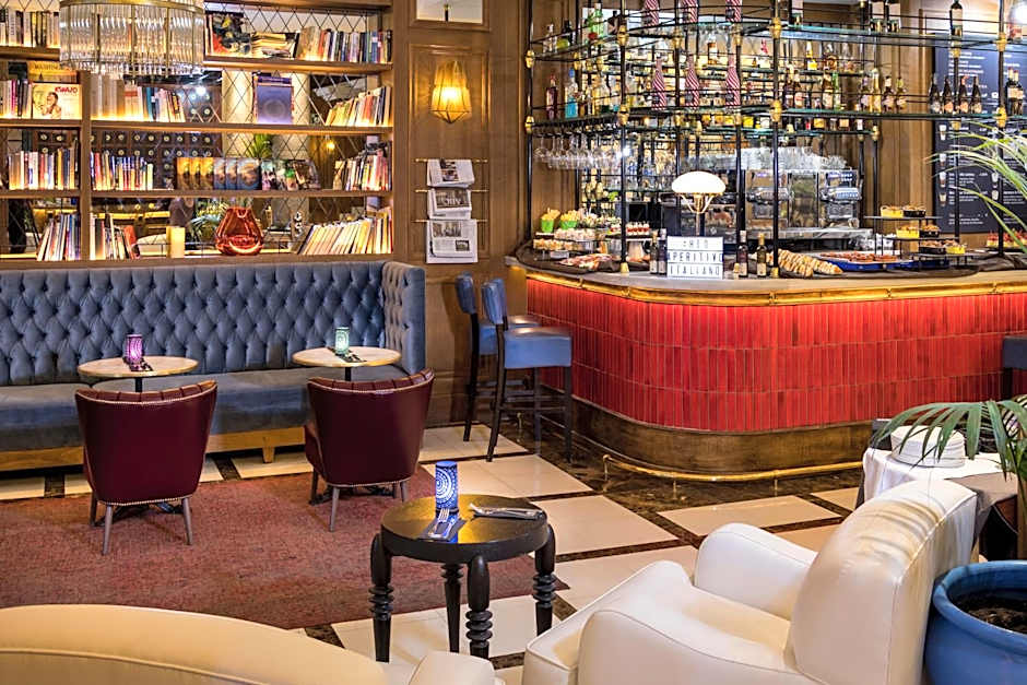 H10 Villa De La Reina