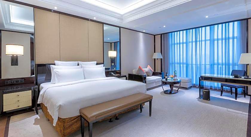 Wyndham Grand Plaza Royale Ningbo