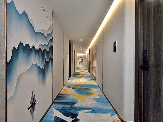 New Beijing Hotel (Guangzhou Sun Yat Sen Memorial Hospital Yide Road Subway Station)