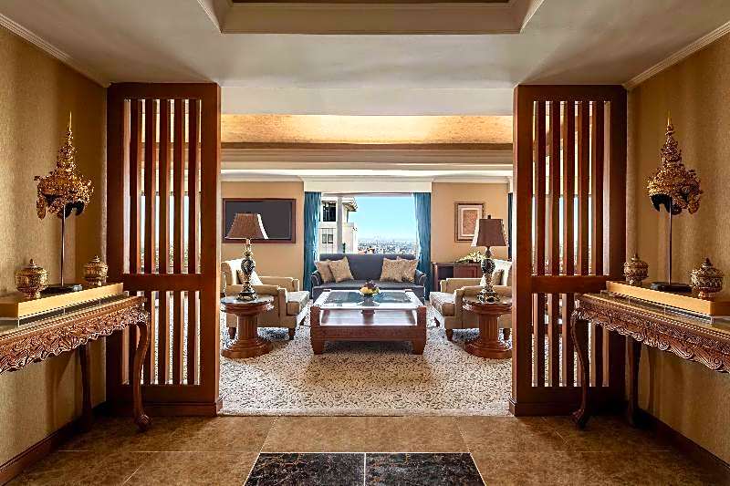 Sule Shangri-La, Yangon Hotel