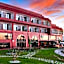 La Posada Hotel & Beach Club
