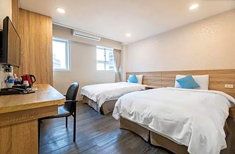 Deluxe Twin Room