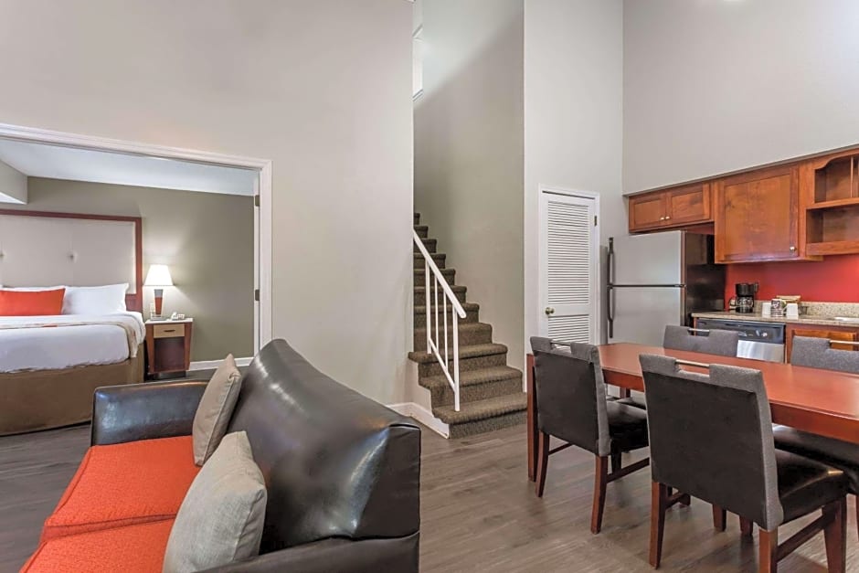 Hawthorn Suites By Wyndham North Charleston