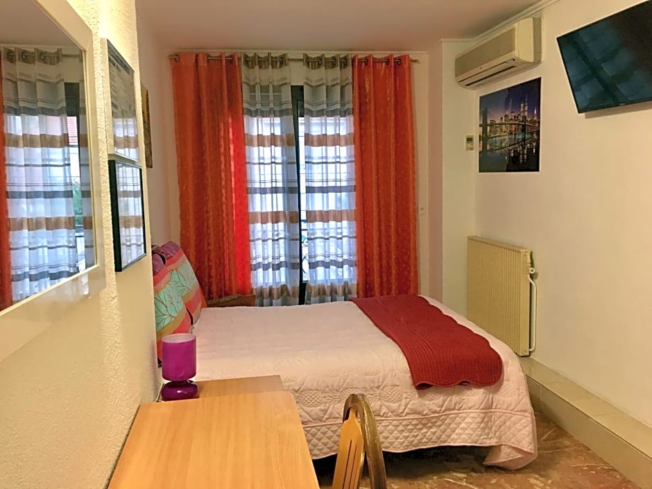 Hotel Paris Star