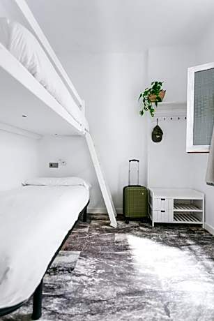 La Cocotera Boutique Hostel & Coworking