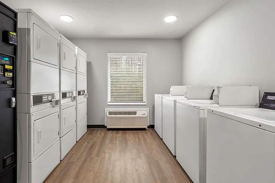 WoodSpring Suites Atlanta Airport