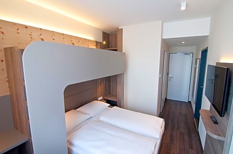 Comfort Triple Room with Air Conditioning
