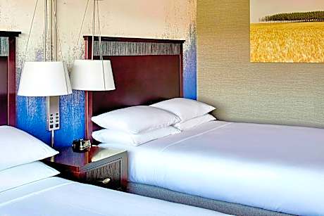 Concierge level, Guest room, 2 Queen