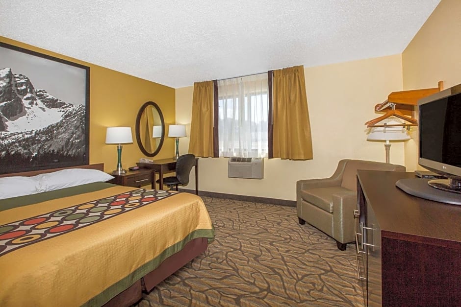 Super 8 by Wyndham Nampa