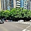 Yalkang Business Hotel (Guangzhou Zhujiang New Town Tancun Subway Station)