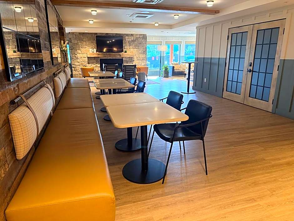 Sweetwater Lift Lodge