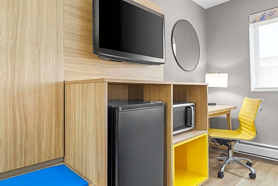 Days Inn by Wyndham La Crosse