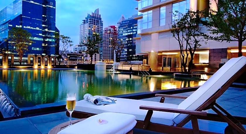 Sathorn Vista, Bangkok - Marriott Executive Apartments