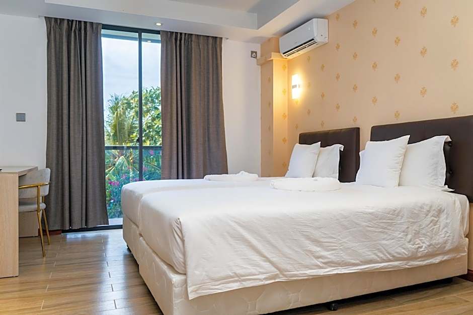 Ari Grand Hotel & Spa