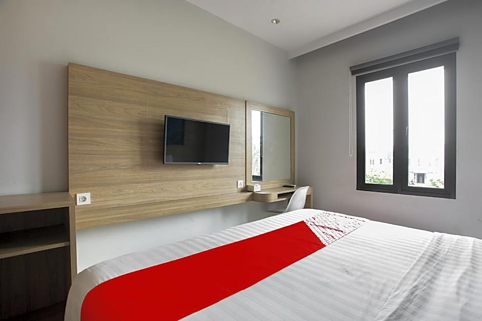 Collection O Bekasi Timur Near Gedung Juang Formerly Regia Tambun