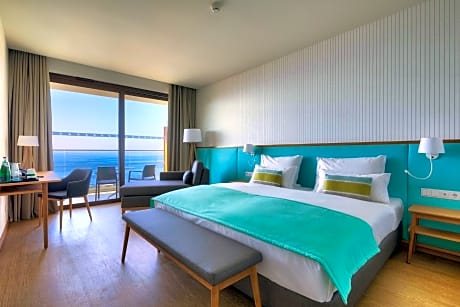 Twin Room with Sea View
