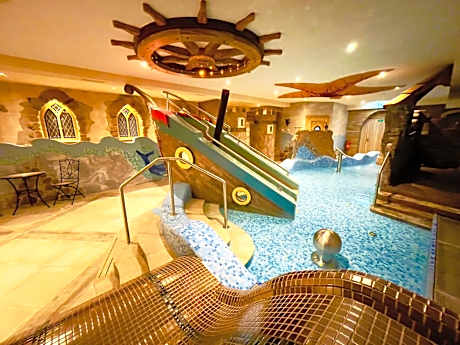 Spa Hotel Podlesí - Walldorf a Pohádková vesnička