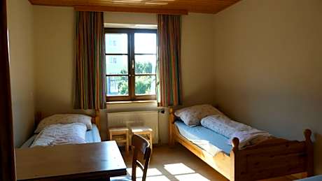 Twin Room with Shared Bathroom