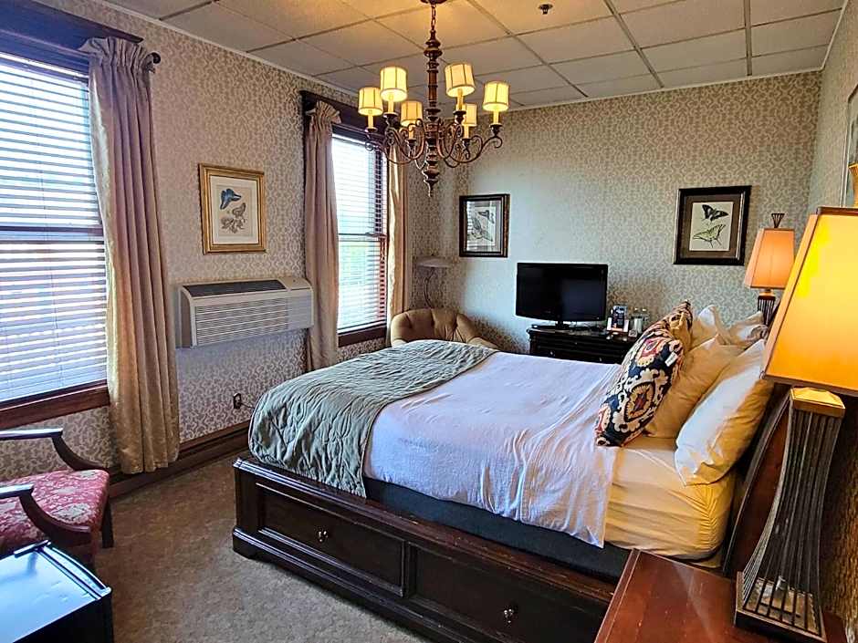 Altland House Inn & Suites