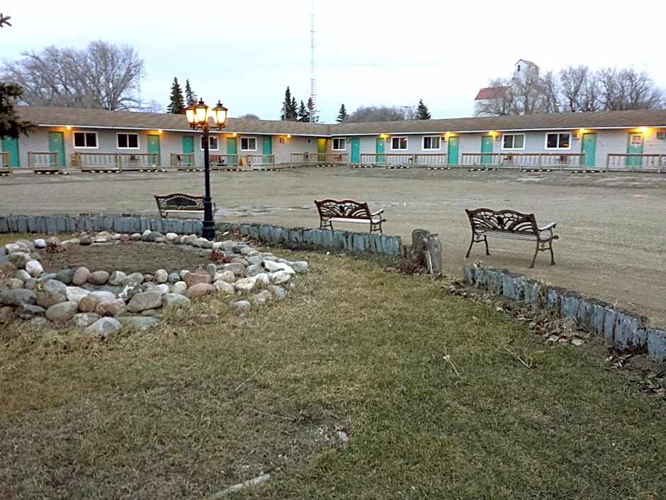 Moosomin Motel