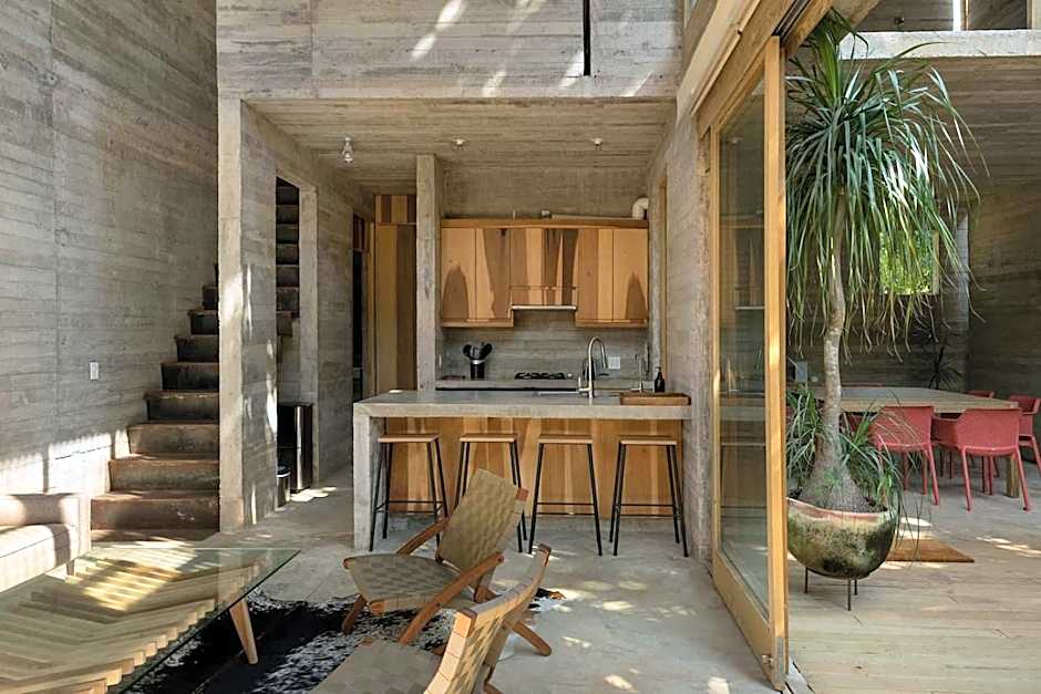 Ona & Sich - Casa Macu Saladita surf break