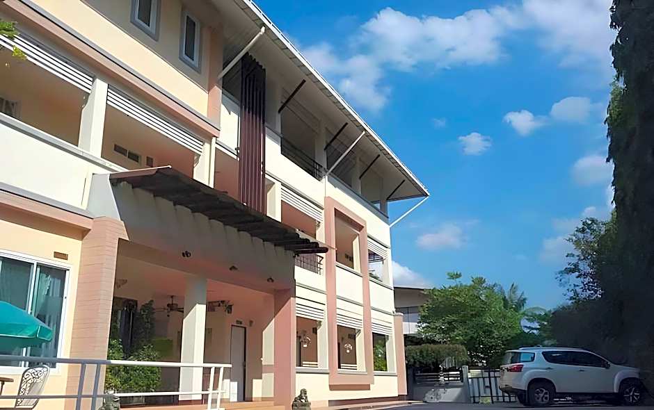 Santipran Place