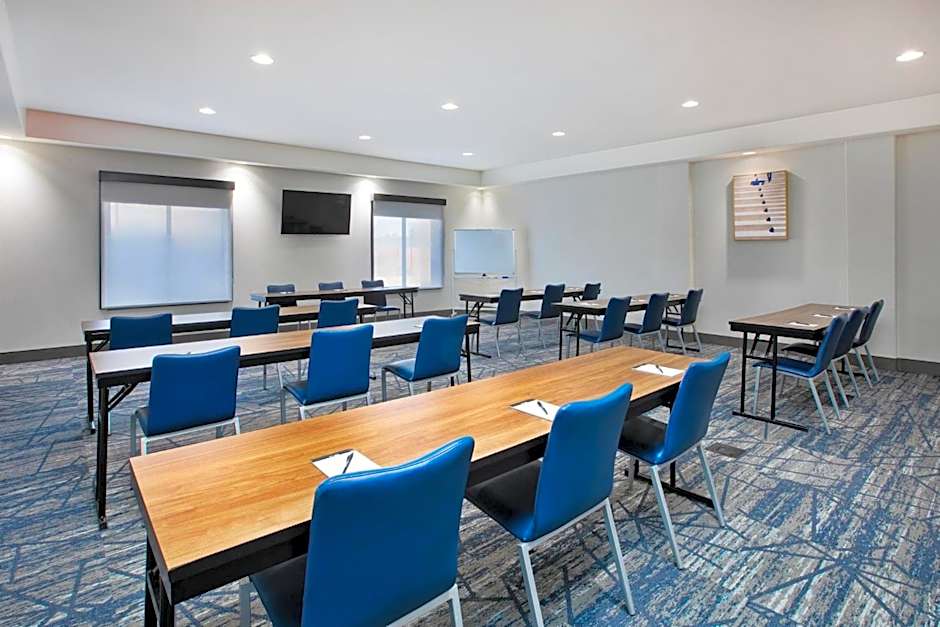 Holiday Inn Express Hotel and Suites Duncan By IHG