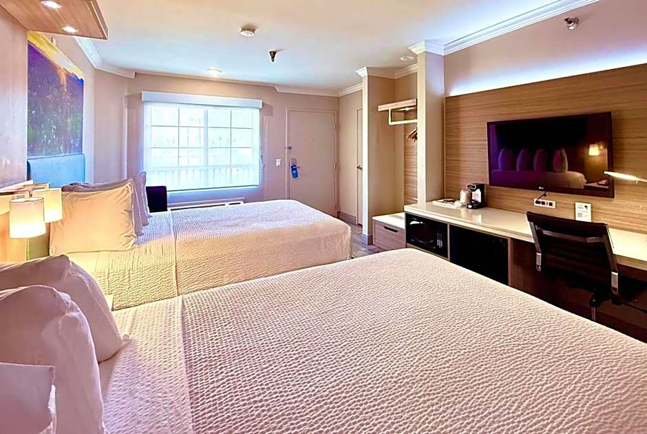 Days Inn by Wyndham Los Angeles LAX/ Redondo & Manhattan Beach