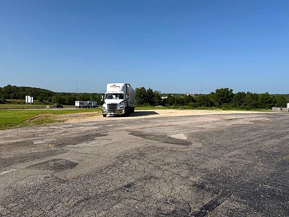 Days Inn & Suites by Wyndham Cuba