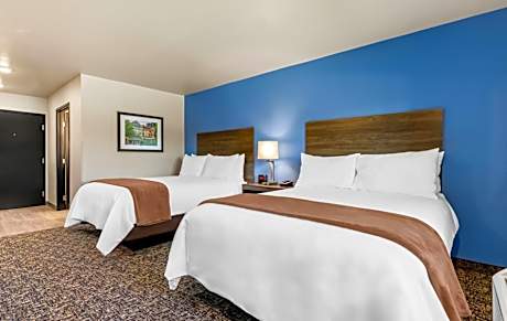 Queen Room with Two Queen Beds - Disability Access