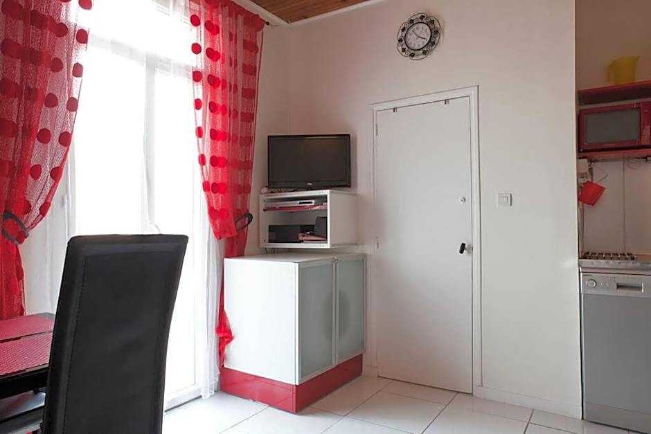 #PalavasLesFlots #2bedrooms #AirConditioned #100MetersFromTheBeach