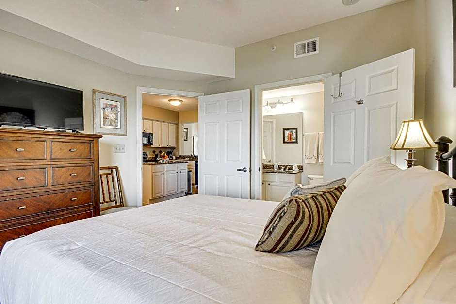 Charming Condo on the Beach/Legacy T2-1102