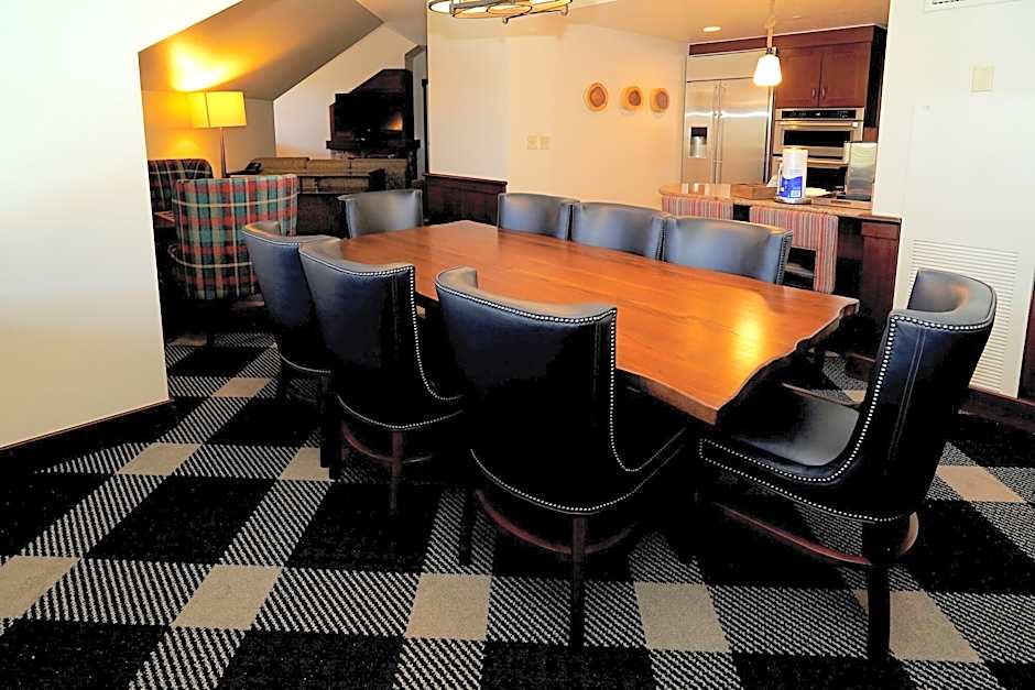Heavenly Village Condos - Grand Residence