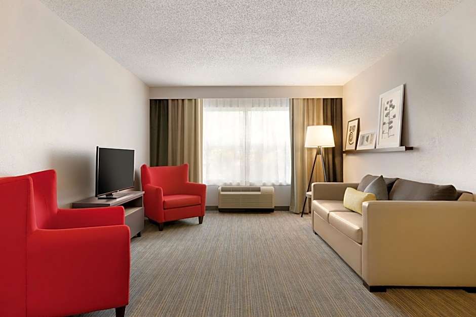 Country Inn & Suites by Radisson, Brooklyn Center, MN