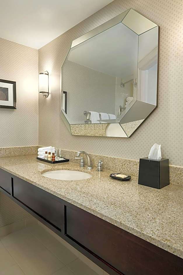 Sheraton Charlotte Airport Hotel