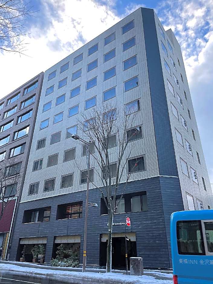 Minn Kanazawa