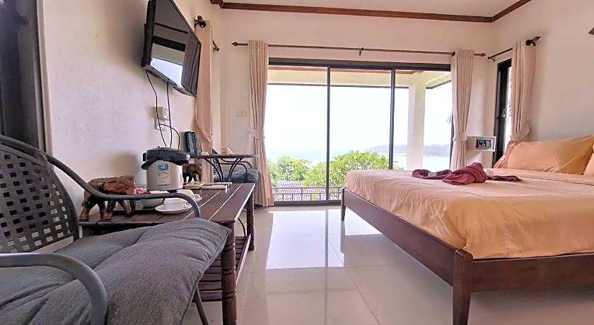 Sea Breeze @ Koh Mak