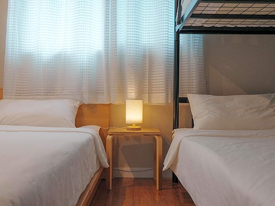 Rainboots guesthouse