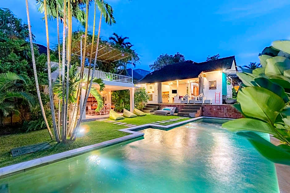 Villa Bumi - Playful & Quirky 3BR Villa Near Seminyak, a Unique Getaway