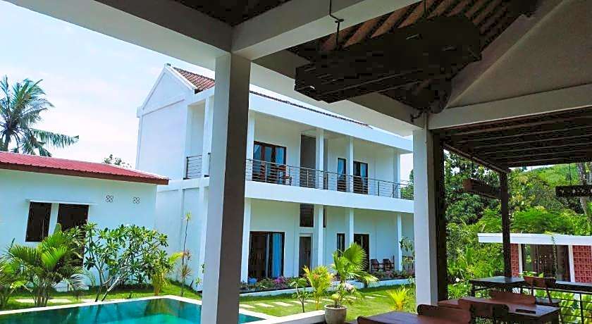The Local Areguling – Kuta, Lombok, ID